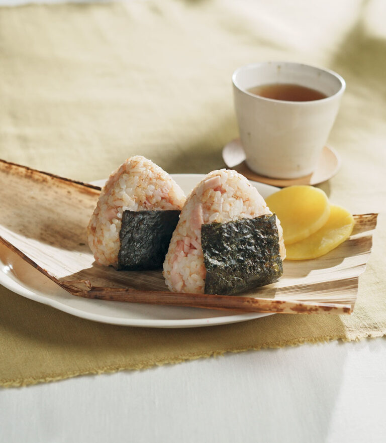 ハムとおかかのおにぎり