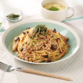 納豆ときのこの和風パスタ