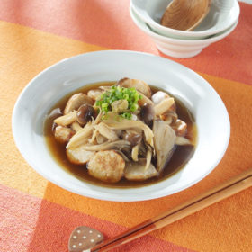 揚げ里芋のきのこあんかけ