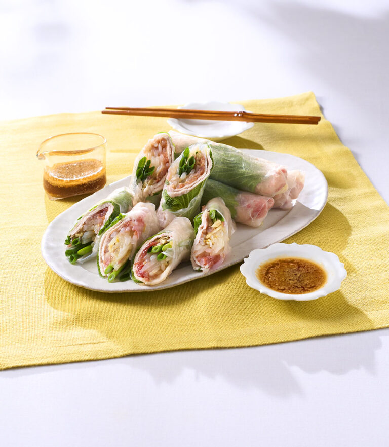 豚肉と梅のサラダ生春巻き