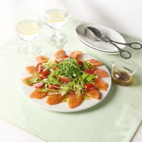 サーモンのサラダカルパッチョ