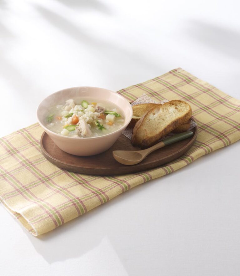 包まないワンタンと豆腐のスープ