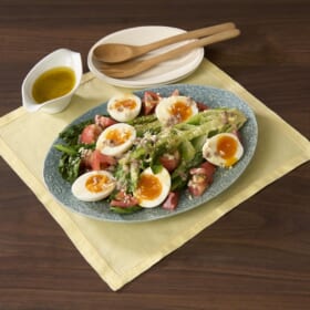 主役になる野菜！ロメインレタスの焼きサラダ