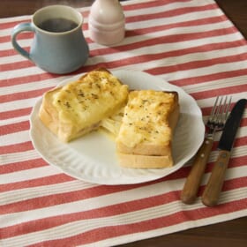 グリュイエールで本場の味！チーズたっぷりクロックムッシュ