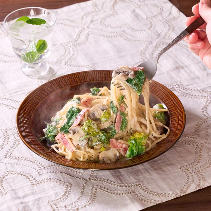 ほっと落ち着く大人の一皿 菜の花とマッシュルームのクリームパスタ