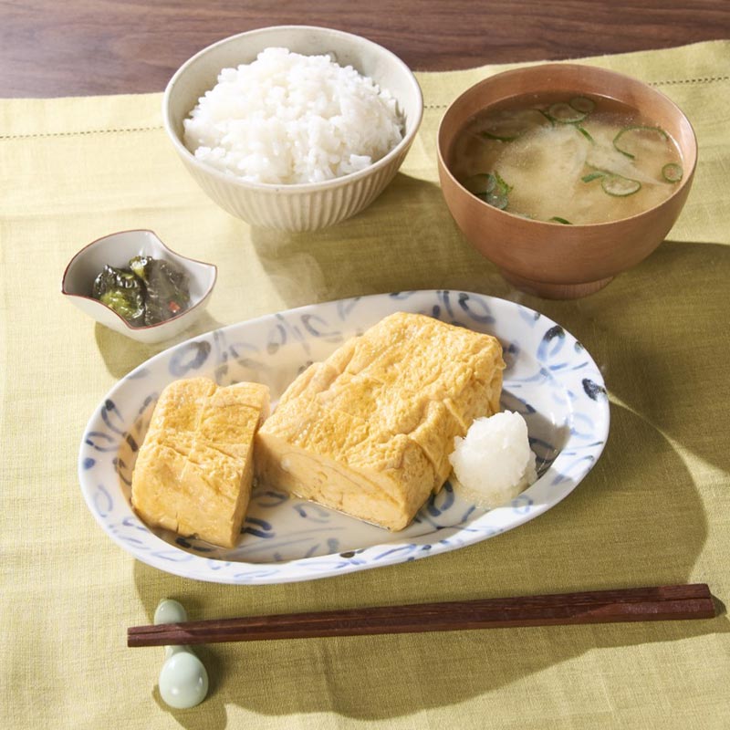 とろける食感の 玉子とうふだし巻き