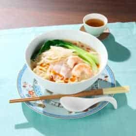冷やし豆乳麻辣湯麵