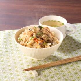 鶏肉ときのこの洋風炊き込みごはん