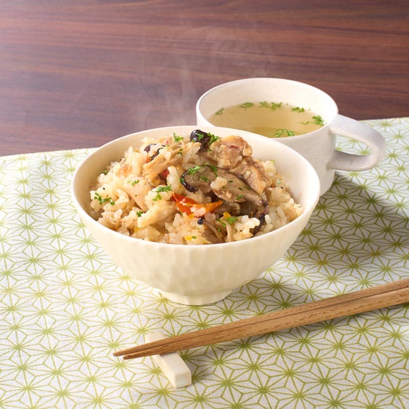 鶏肉ときのこの洋風炊き込みごはん